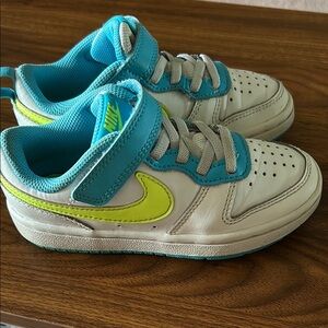 Nike White and Blue Sneakers with Classic Low-Top Design 11c